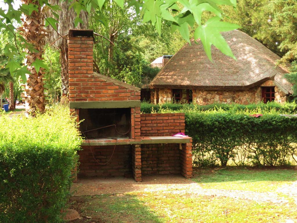 Casa De Piedra Hotell Termas del Daymán Rom bilde